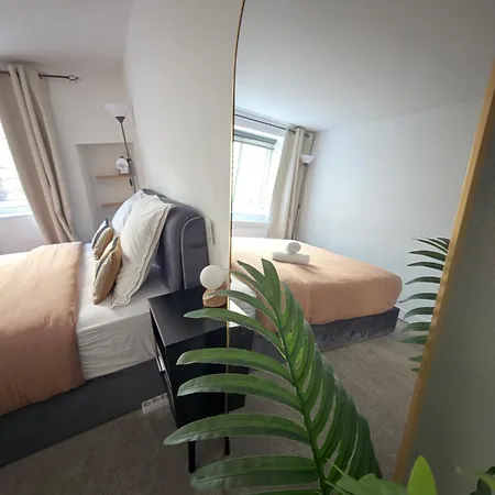 St Louis - Cosy Lit Queen à 5min Du Château Appartamento Versailles